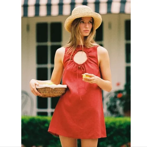 NWT POSSE DOT LINEN CUTOUT DRESS IN JAM RED - Picture 2 of 12